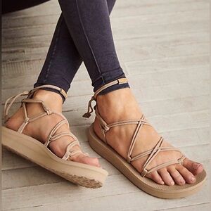 Teva Women's Midform Infinity Sandals